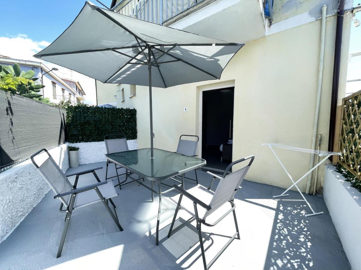 B&B Il Tirreno Cipollina Exteriör bild