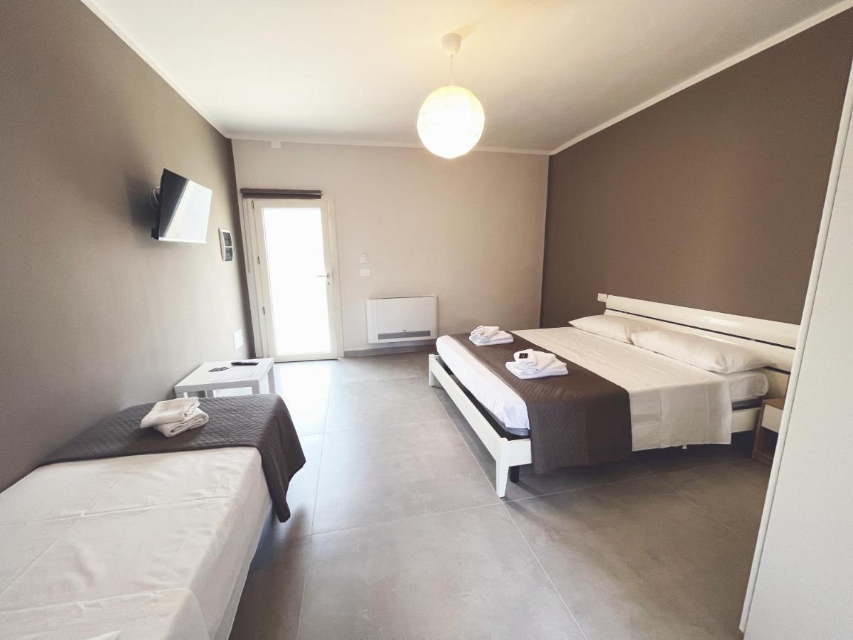 B&B Il Tirreno Cipollina Exteriör bild
