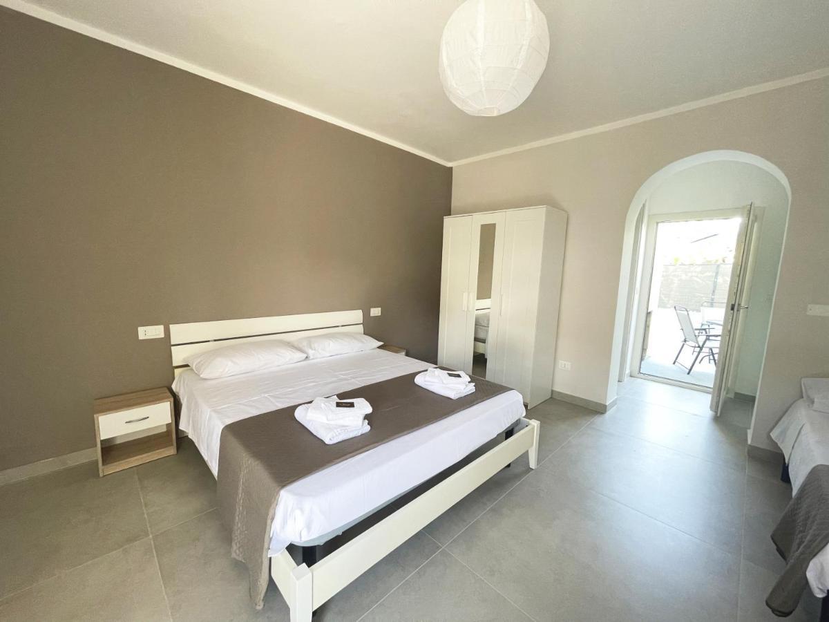 B&B Il Tirreno Cipollina Exteriör bild