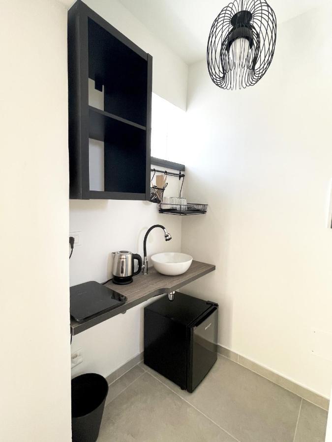 B&B Il Tirreno Cipollina Exteriör bild