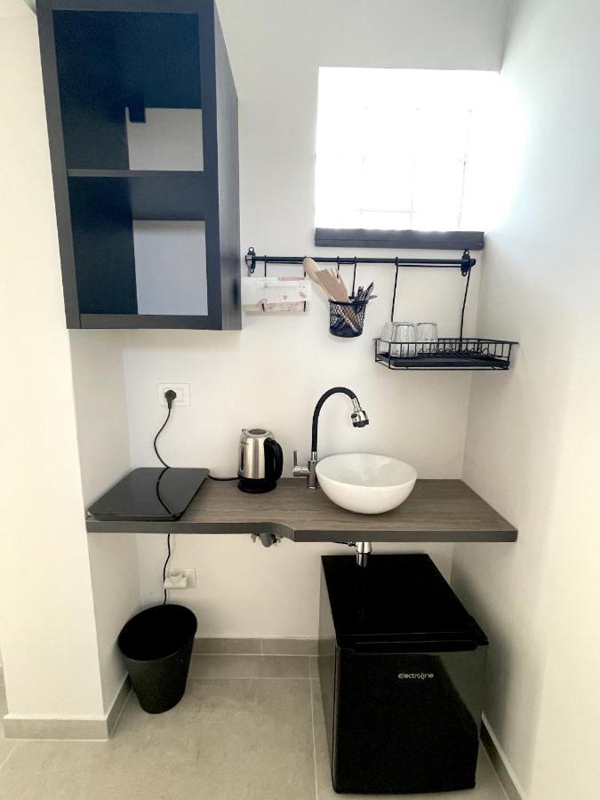 B&B Il Tirreno Cipollina Exteriör bild